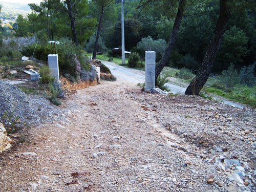 Coquillat Claude : construction chemin d'accès près de Brignoles | Var (83)